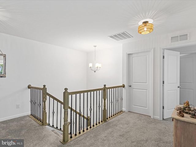 38121 NEPTUNE DR, Greenbackville, VA 23356