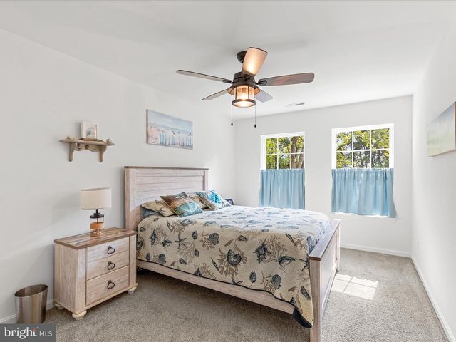 38121 NEPTUNE DR, Greenbackville, VA 23356