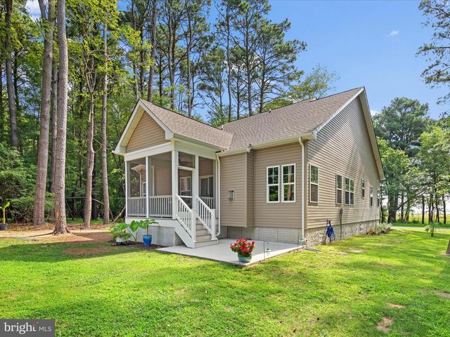 38121 NEPTUNE DR, Greenbackville, VA 23356