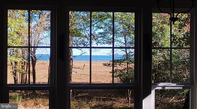 38121 NEPTUNE DR, Greenbackville, VA 23356