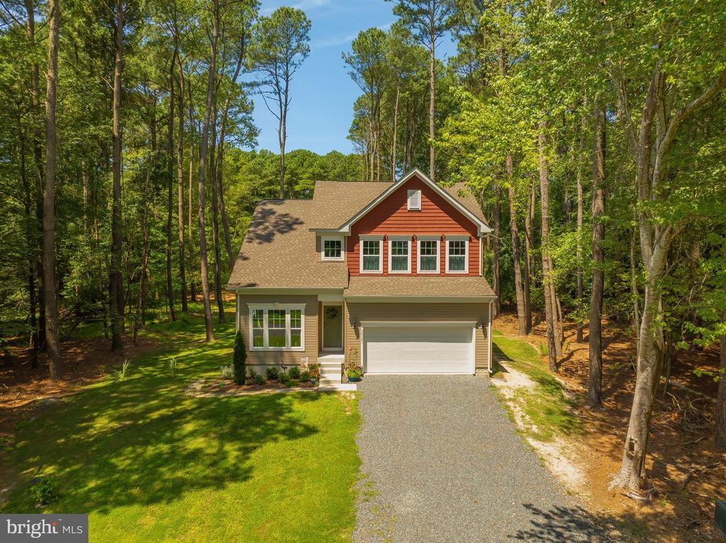 38121 NEPTUNE DR, Greenbackville, VA 23356