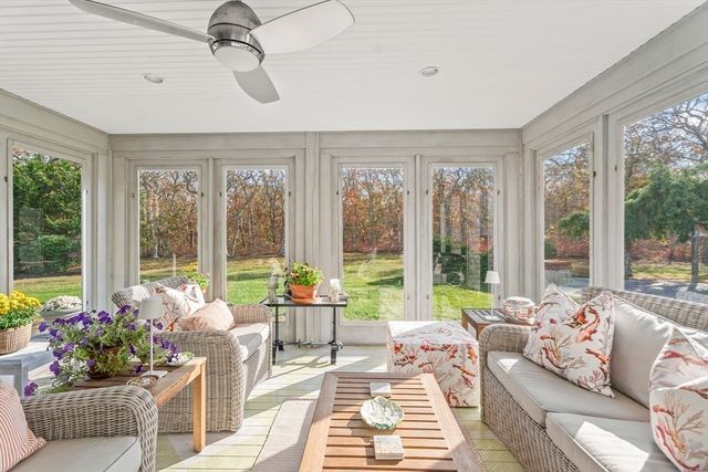 4 Pip'n Circle, Edgartown, MA 02539