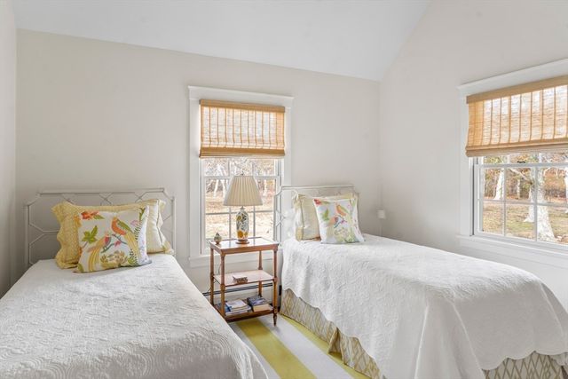 4 Pip'n Circle, Edgartown, MA 02539