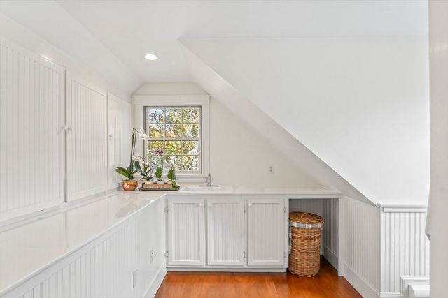 4 Pip'n Circle, Edgartown, MA 02539