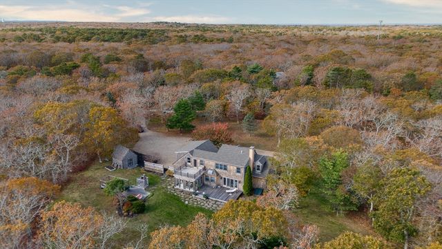 4 Pip'n Circle, Edgartown, MA 02539