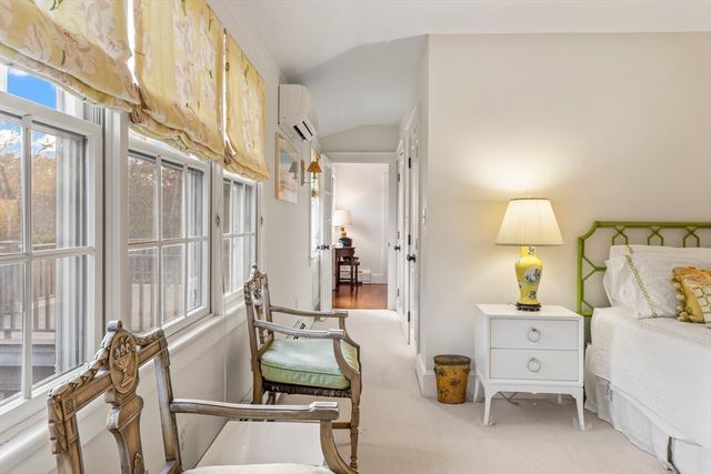 4 Pip'n Circle, Edgartown, MA 02539