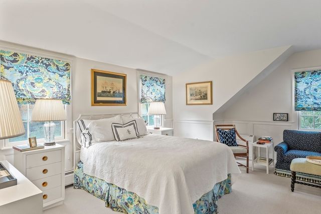 4 Pip'n Circle, Edgartown, MA 02539