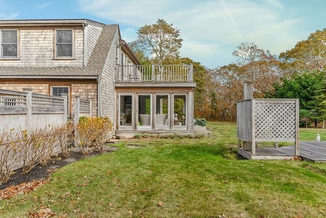 4 Pip'n Circle, Edgartown, MA 02539