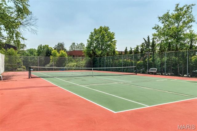 572 Coeur De Royale Drive 306, St Louis, MO 63141