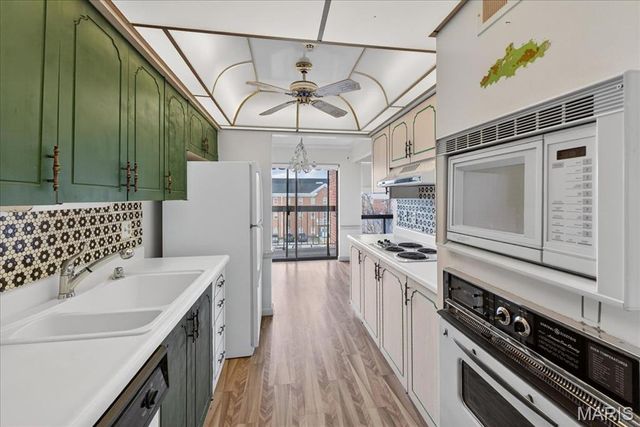 572 Coeur De Royale Drive 306, St Louis, MO 63141