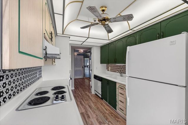 572 Coeur De Royale Drive 306, St Louis, MO 63141