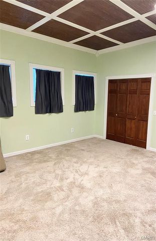 327 S Elm Street, Dexter, MO 63841