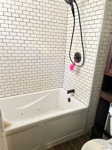 327 S Elm Street, Dexter, MO 63841