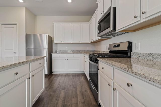 15870 Berry Hill Drive, Conroe, TX 77303