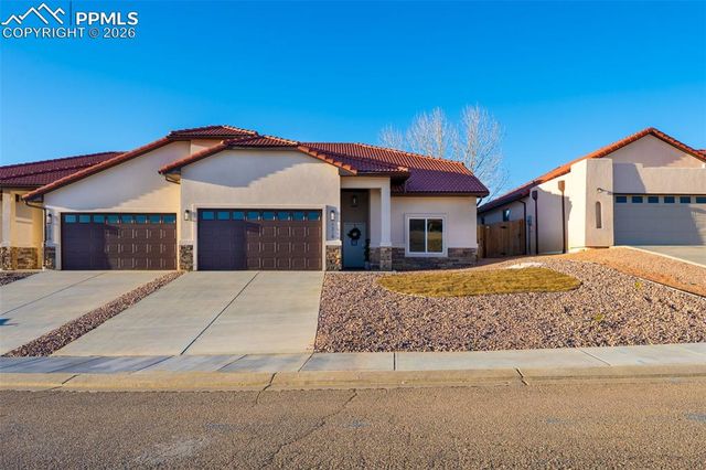 1318 Tierra Berienda, Pueblo, CO 81008