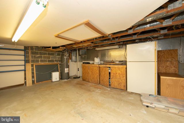 606 KINGS CROFT, Cherry Hill, NJ 08034