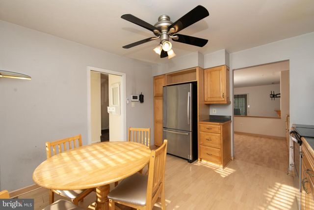 606 KINGS CROFT, Cherry Hill, NJ 08034