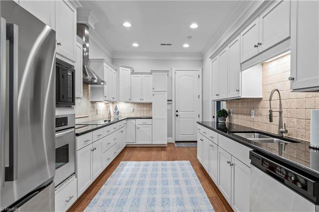 3420 Meridian Way, Winston-salem, NC 27104