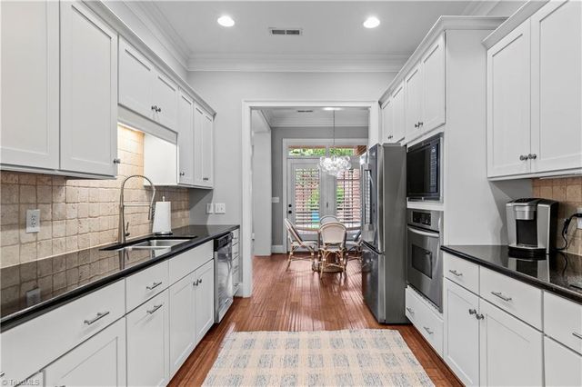 3420 Meridian Way, Winston-salem, NC 27104