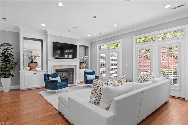 3420 Meridian Way, Winston-salem, NC 27104