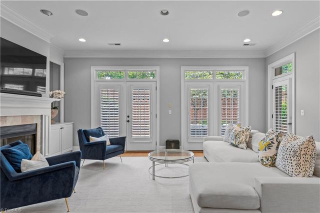 3420 Meridian Way, Winston-salem, NC 27104