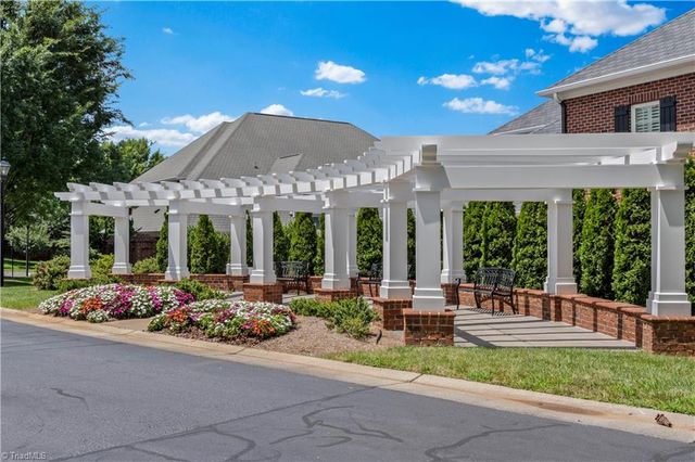 3420 Meridian Way, Winston-salem, NC 27104