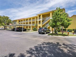 8284 Key Royal CIR 1331, Naples, FL 34119