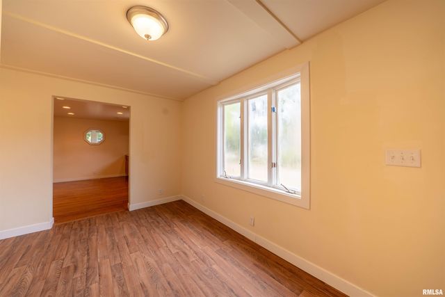 811 EDWARD Street, Henry, IL 61537