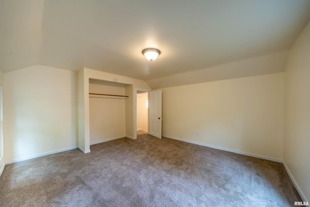 811 EDWARD Street, Henry, IL 61537