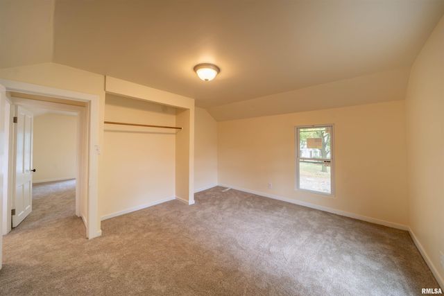 811 EDWARD Street, Henry, IL 61537