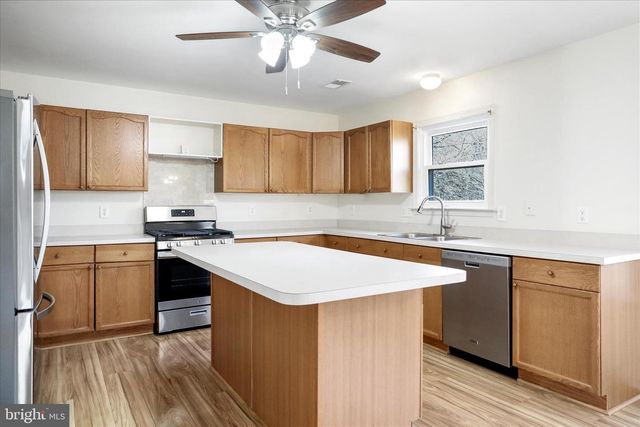 1616 NORTH ST, Martinsburg, WV 25401