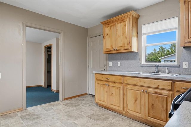 7623 McGee Street, Oklahoma City, OK 73169