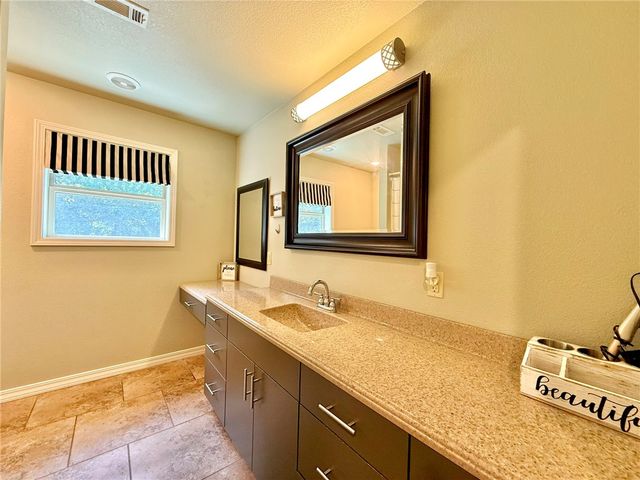 233 Seminole Trail, Russellville, AR 72802