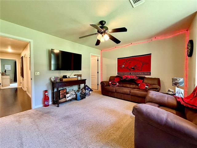 233 Seminole Trail, Russellville, AR 72802
