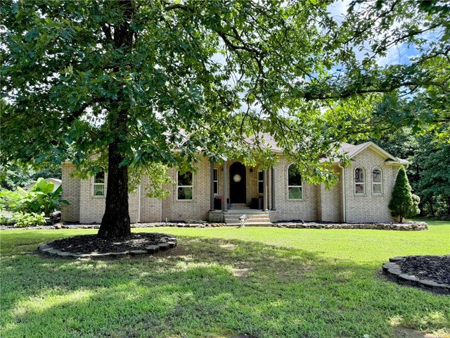 233 Seminole Trail, Russellville, AR 72802
