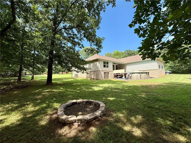 233 Seminole Trail, Russellville, AR 72802