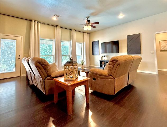 233 Seminole Trail, Russellville, AR 72802