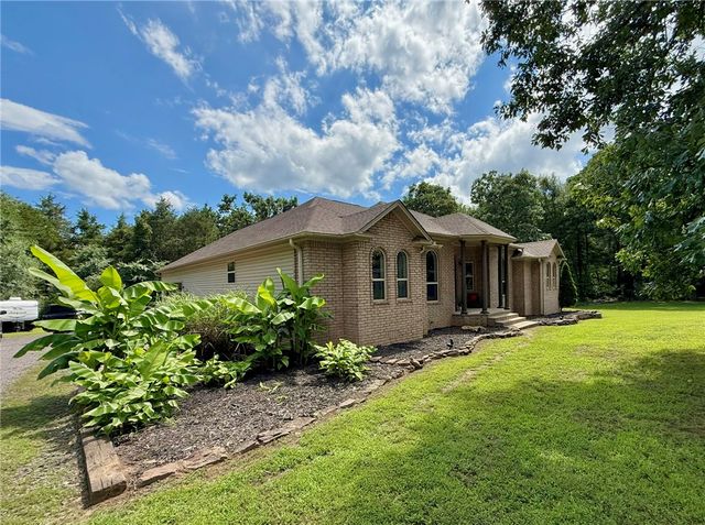 233 Seminole Trail, Russellville, AR 72802