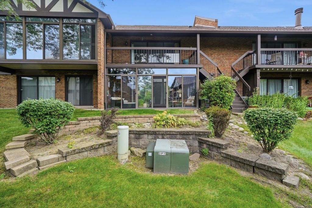6157 Willowhill Road D, Willowbrook, IL 60527 — photo 4