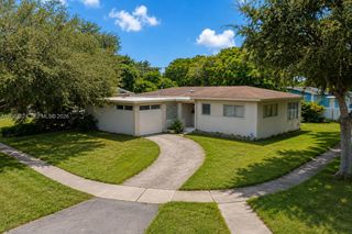50 NE 132nd Terrace, North Miami, FL 33161
