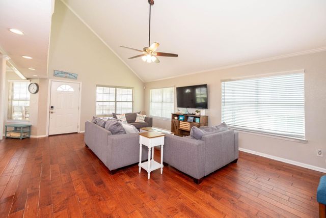 18115 Shaman Drive, Galveston, TX 77554
