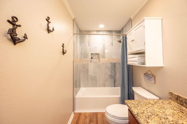 18115 Shaman Drive, Galveston, TX 77554