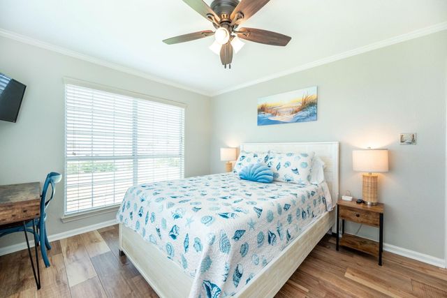 18115 Shaman Drive, Galveston, TX 77554