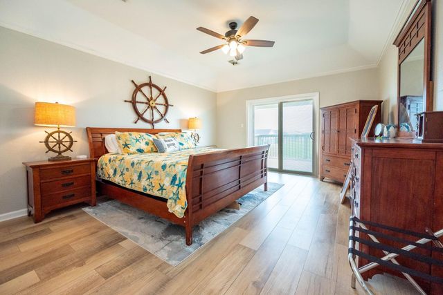 18115 Shaman Drive, Galveston, TX 77554