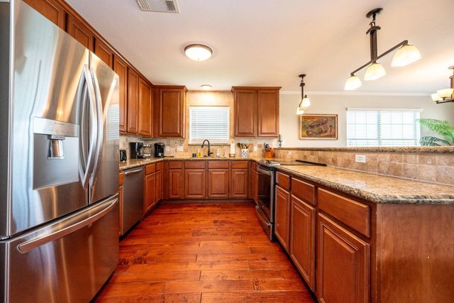 18115 Shaman Drive, Galveston, TX 77554