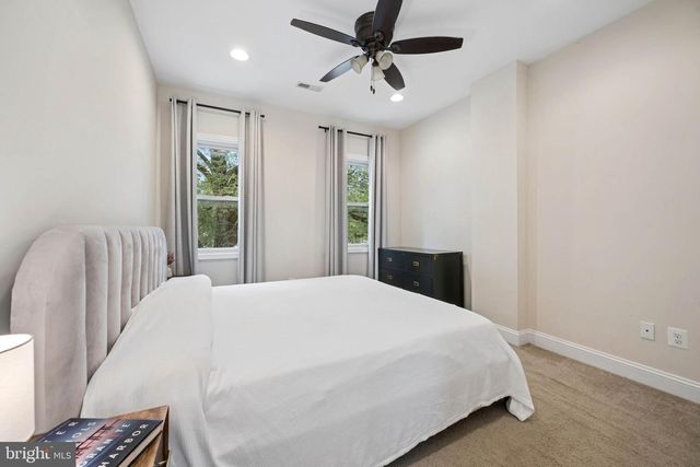 3525 KESWICK RD, Baltimore, MD 21211