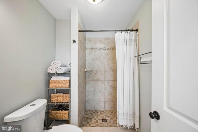 3525 KESWICK RD, Baltimore, MD 21211