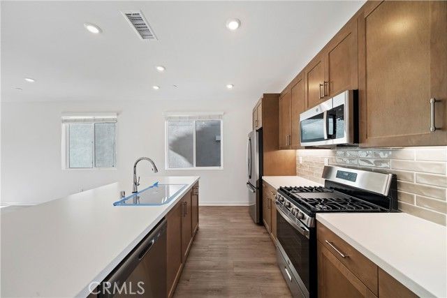 2590 Sprout Lane, Corona, CA 92883