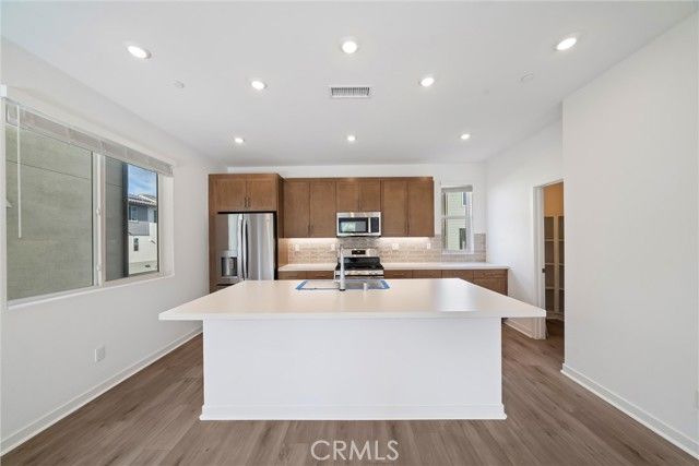 2590 Sprout Lane, Corona, CA 92883