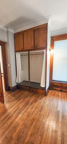 226 College Avenue NE, Grand Rapids, MI 49503